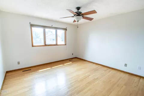 Bedroom - 2879 Warwick Loop, Bismarck, ND 58504 photo 1 of 4