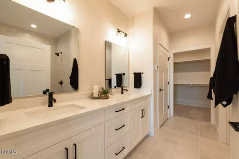 Bath - 3003 Baltimore Dr, Bismarck, ND 58504 photo 2 of 2
