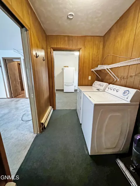 1916 University Ave, Williston, ND 58801 photo 12