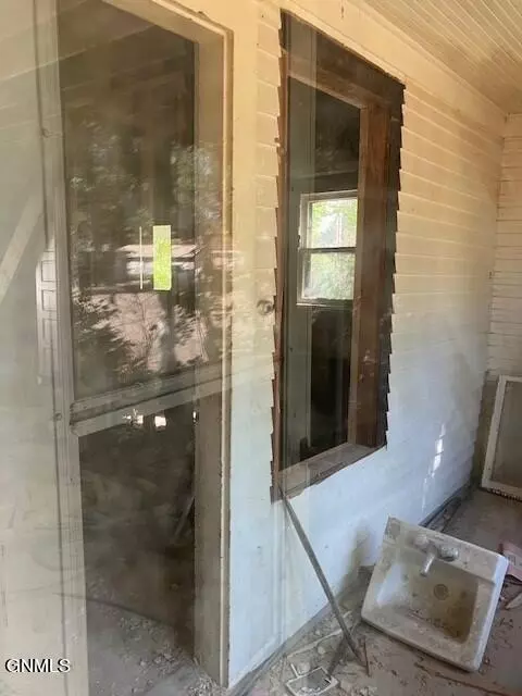 804 North Ave, Hebron, ND 58638 photo 5