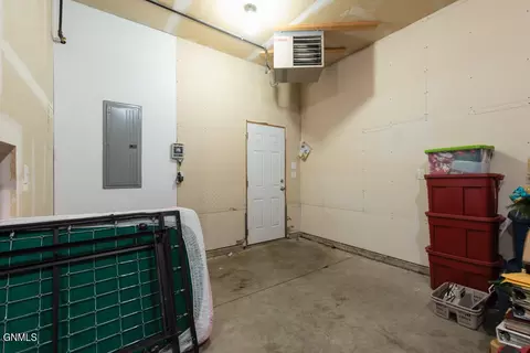 3013 Buckskin Rd SE, Mandan, ND 58554 photo 32