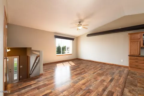 3013 Buckskin Rd SE, Mandan, ND 58554 photo 3