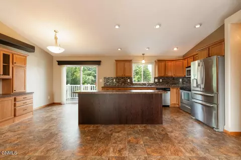3013 Buckskin Rd SE, Mandan, ND 58554 photo 6