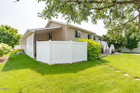 3013 Buckskin Rd SE, Mandan, ND 58554 photo 41