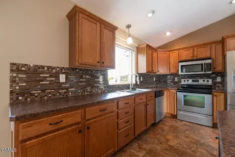 3013 Buckskin Rd SE, Mandan, ND 58554 photo 8