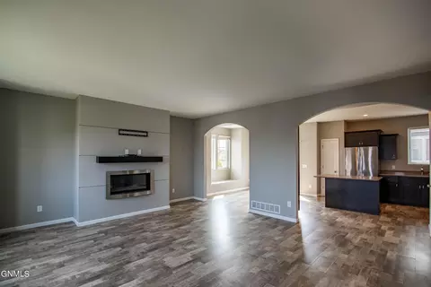 3200 Kenner Loop, Bismarck, ND 58504 photo 6