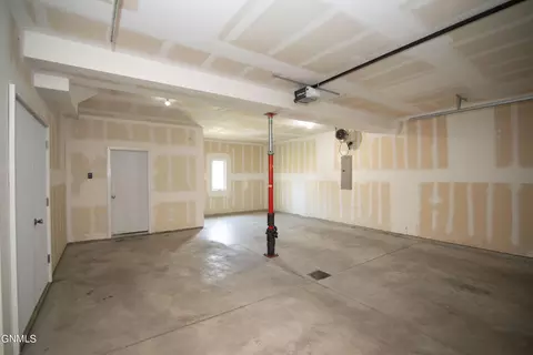 3200 Kenner Loop, Bismarck, ND 58504 photo 46