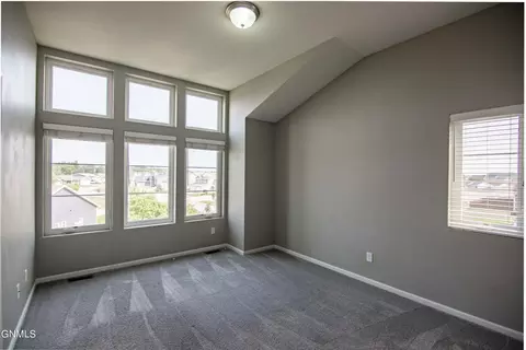 3200 Kenner Loop, Bismarck, ND 58504 photo 33