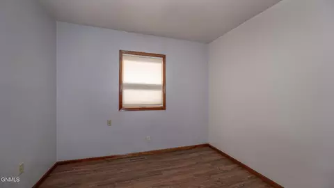 Bedroom - 901 Arthur St, Stanton, ND 58571 photo 2 of 5
