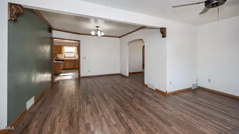 Living - 901 Arthur St, Stanton, ND 58571 photo 3 of 3