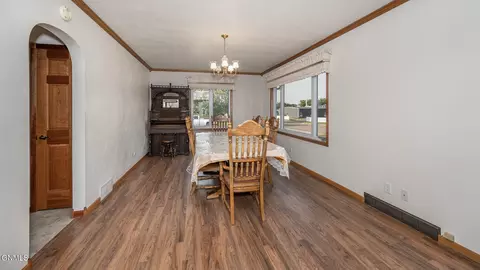 Dining - 901 Arthur St, Stanton, ND 58571 photo 2 of 3