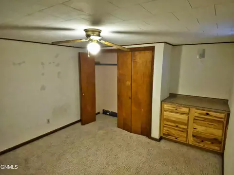 1519 10th Ave W, Williston, ND 58801 photo 28