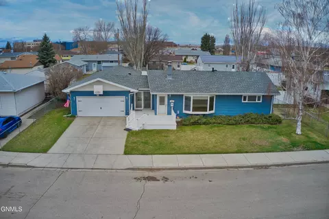 1519 10th Ave W, Williston, ND 58801 photo 4