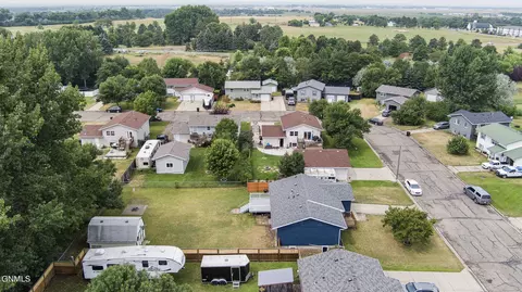 112 Sturgis Loop, Lincoln, ND 58504 photo 43