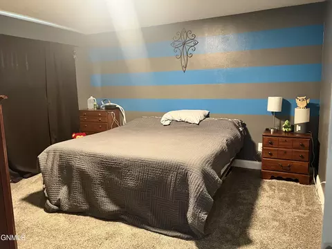 Bedroom - 1501 Main St, Williston, ND 58801 photo 3 of 4