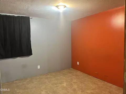Bedroom - 1501 Main St, Williston, ND 58801 photo 4 of 4