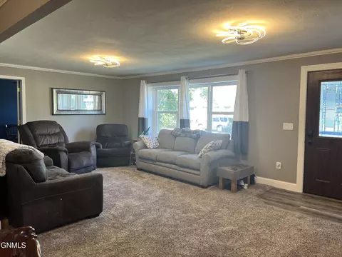 Living - 1501 Main St, Williston, ND 58801 photo 1 of 2