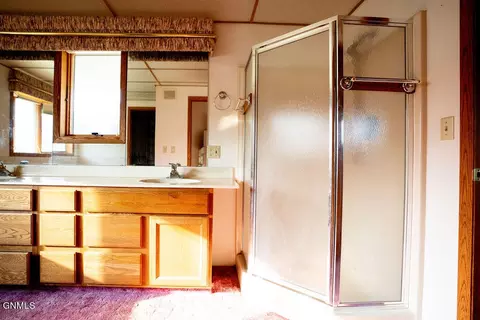 2991 E Lakeside Rd, Jamestown, ND 58401 photo 18