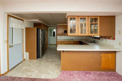2991 E Lakeside Rd, Jamestown, ND 58401 photo 6