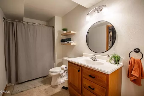 Bath - 728 Brome Loop, Bismarck, ND 58503 photo 3 of 3