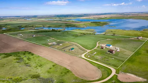 L7 B1 Dakota Point, Garrison, ND 58540