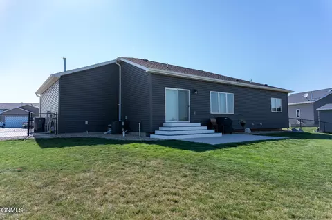 3208 Percheron Dr SE, Mandan, ND 58554 photo 64