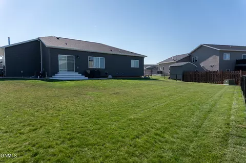 3208 Percheron Dr SE, Mandan, ND 58554 photo 66