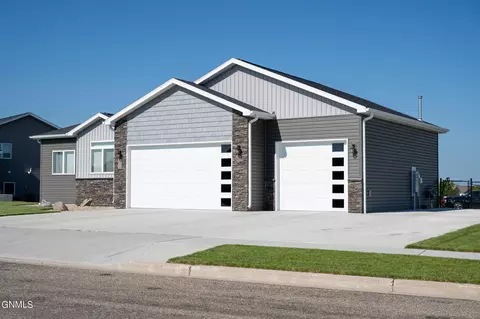 3208 Percheron Dr SE, Mandan, ND 58554 photo 71