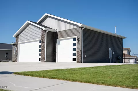 3208 Percheron Dr SE, Mandan, ND 58554 photo 72