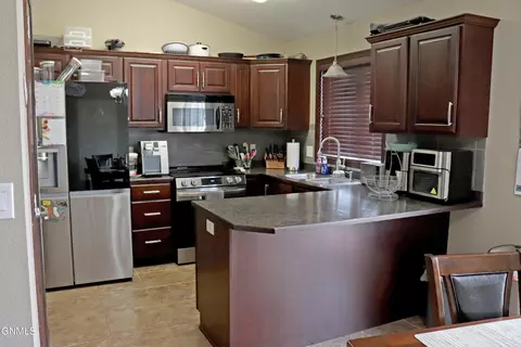 2806 10th Ave SE, Mandan, ND 58554 photo 3