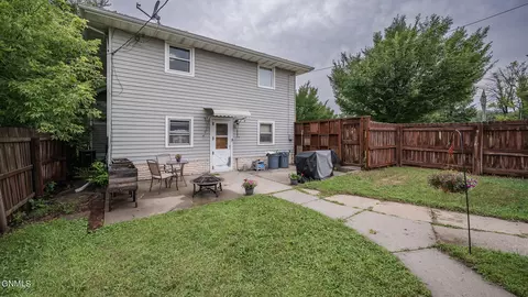 Exterior - 803 Boulevard Ave E, Bismarck, ND 58501 photo 6 of 12