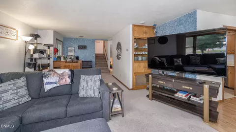 Living - 803 Boulevard Ave E, Bismarck, ND 58501 photo 3 of 3