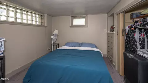 Bedroom - 803 Boulevard Ave E, Bismarck, ND 58501 photo 4 of 4