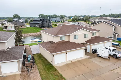 2100 Marina Rd SE, Mandan, ND 58554
