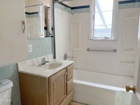 311 1st Ave NE, Mandan, ND 58554 photo 15