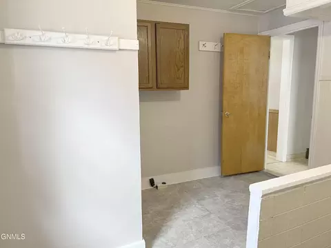 311 1st Ave NE, Mandan, ND 58554 photo 22
