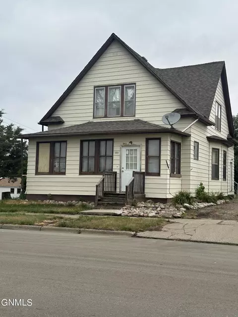 708 Main Ave, New Salem, ND 58563