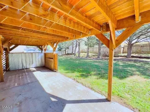 Exterior - 2206 13th Ave W, Williston, ND 58801 photo 8 of 8