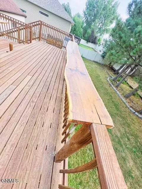 Exterior - 2206 13th Ave W, Williston, ND 58801 photo 5 of 8