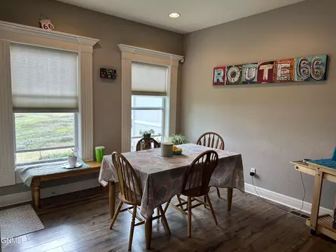 2011 Dublin Ln, Williston, ND 58801 photo 23