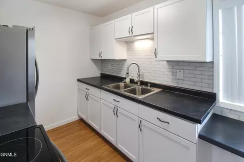Kitchen - 2701 Pheasant Run Pkwy, Williston, ND 58801 photo 2 of 3