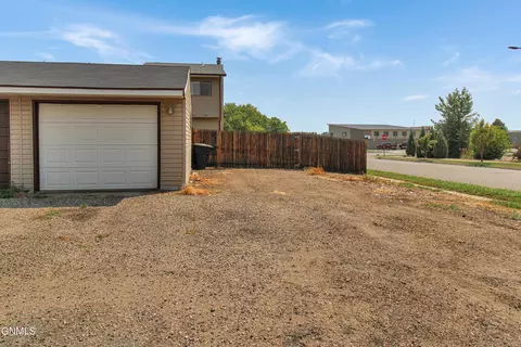 Exterior - 2701 Pheasant Run Pkwy, Williston, ND 58801 photo 4 of 4