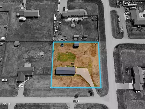 13352 Prairie Meadow St, Williston, ND 58801 photo 41