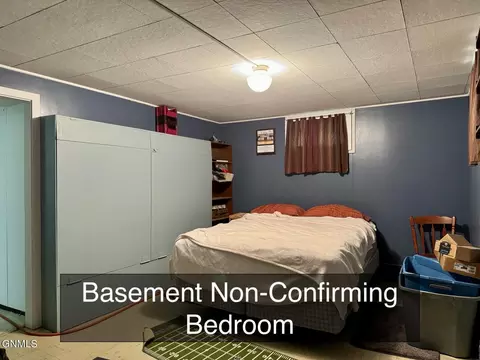 Bedroom - 516 11th St W, Williston, ND 58801 photo 4 of 4