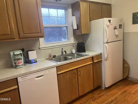 1122 Avenue A E, Bismarck, ND 58501 photo 3