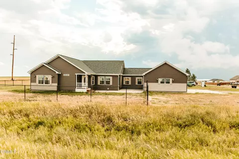 13097 Sandy St, Arnegard, ND 58835