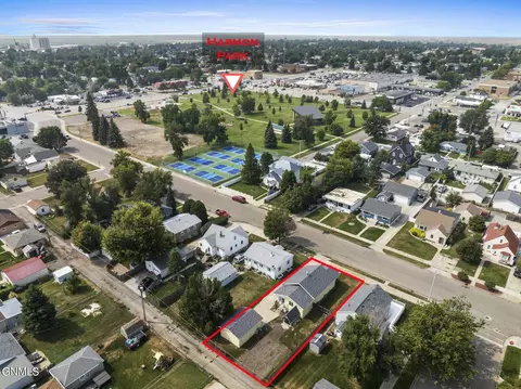 1226 Main St, Williston, ND 58801 photo 3