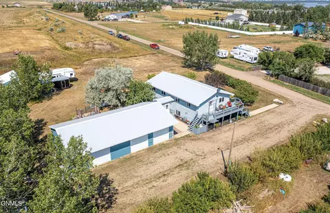 14126 47th Ln NW, Williston, ND 58801 photo 2