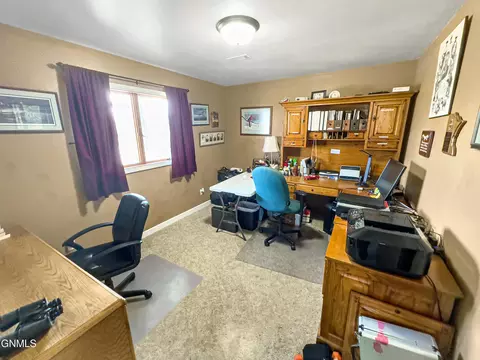 14126 47th Ln NW, Williston, ND 58801 photo 25