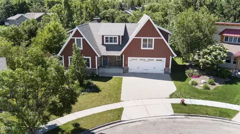 2737 Pacific Ave, Bismarck, ND 58501